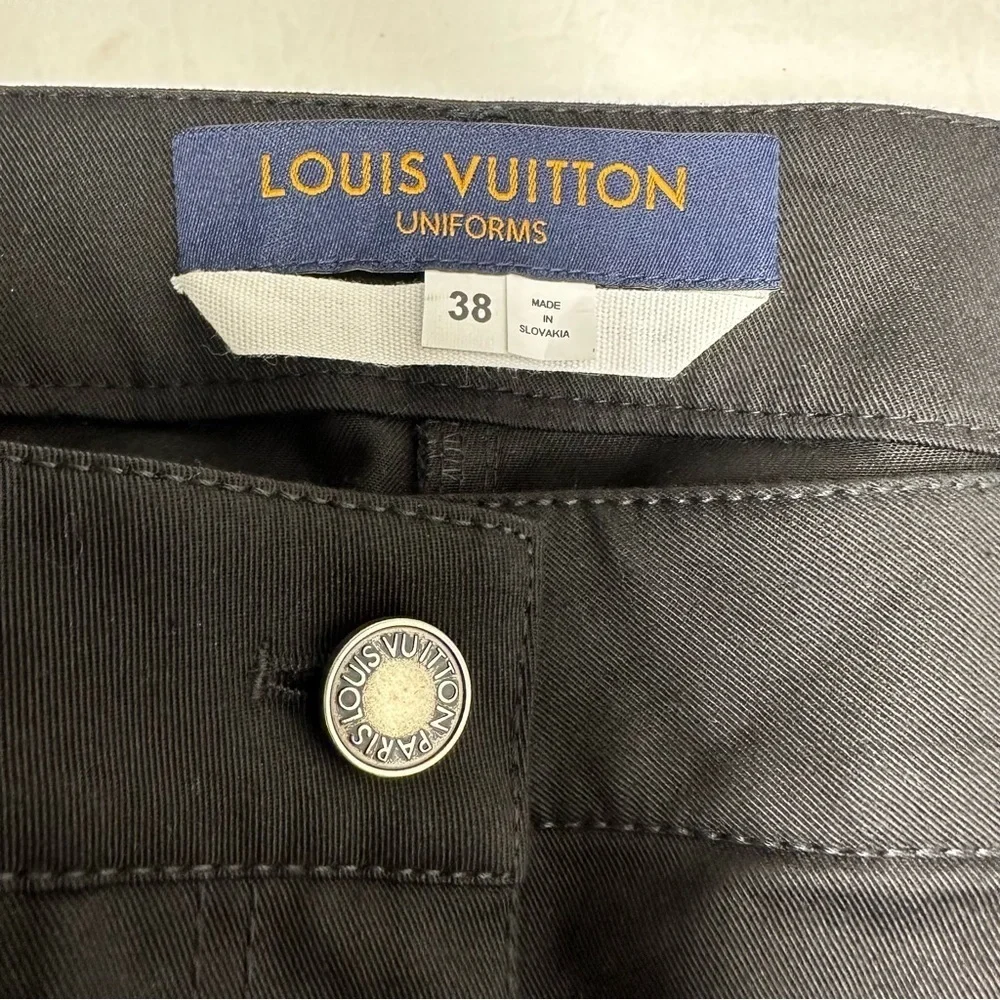 Louis Vuitton uniforms black trouser pant. Sz 38